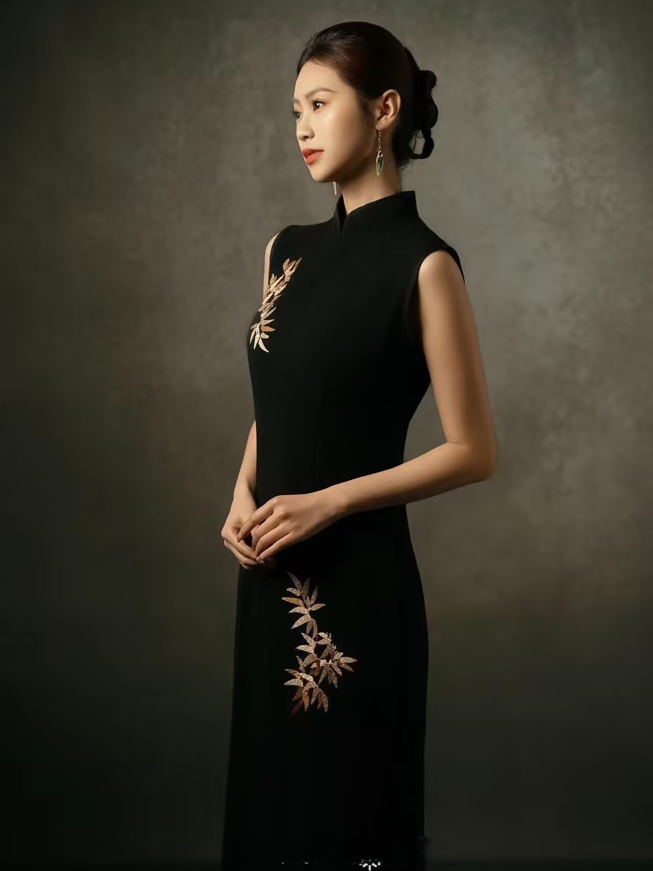Studio Fotografi Potret Hitam  - Photography Lighting Styles ulasan dan harga
